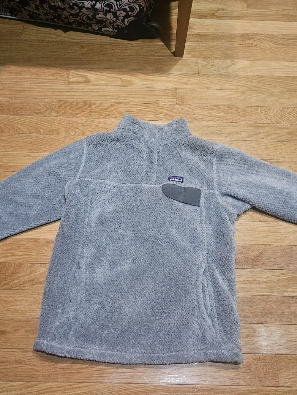 Patagonia Light Gray Fleece Cowl Neck Childrens L-12